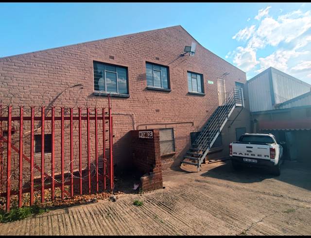 2,665M² BUILDING FOR SALE IN SELBY